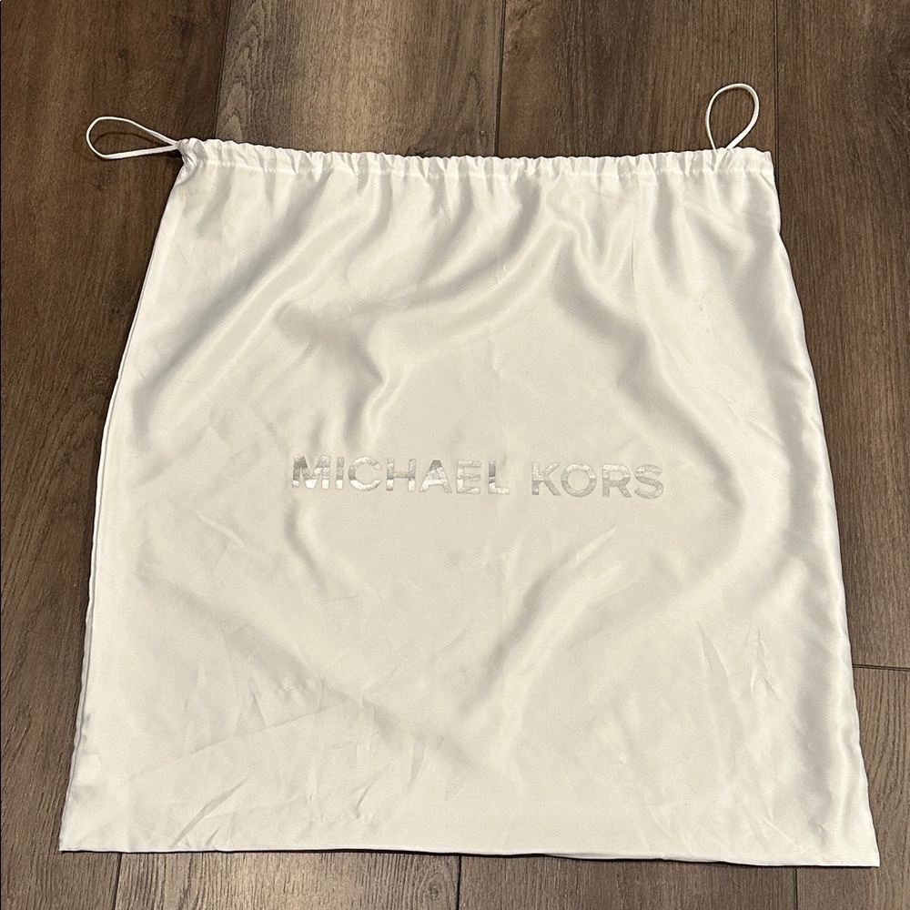 Michael Kors White Drawstring Dust Bag with Gray Logo